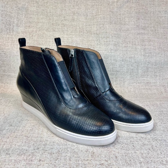 Linea Paola Anna platform wedge ankle sneakers shoes size 9.5 black leather - Picture 1 of 12